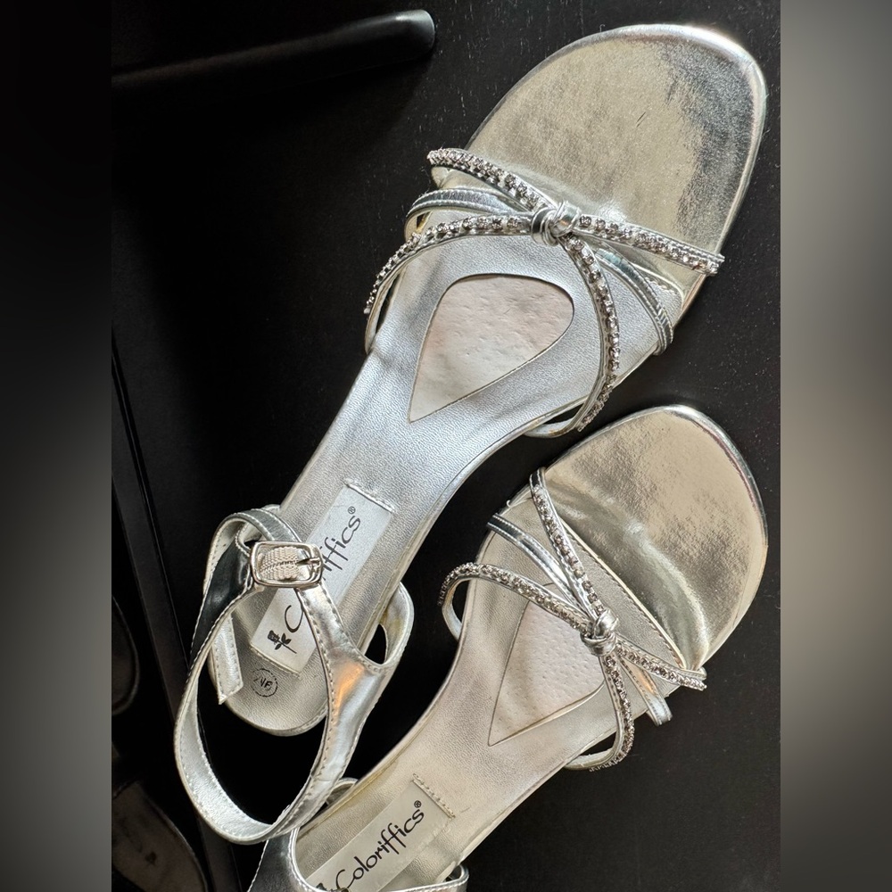 Coloriffics Silver Elegant Shoes size 9